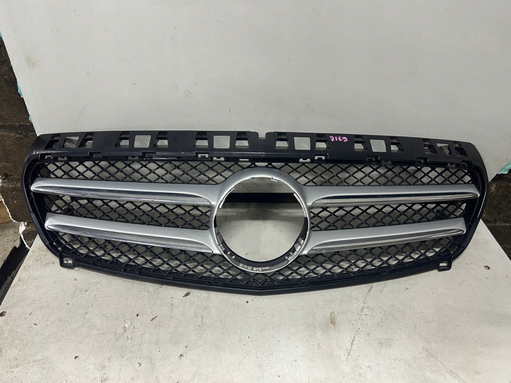 фото №1, Решітка радіатора решітка радіатора mercedes a klasa w176 хром