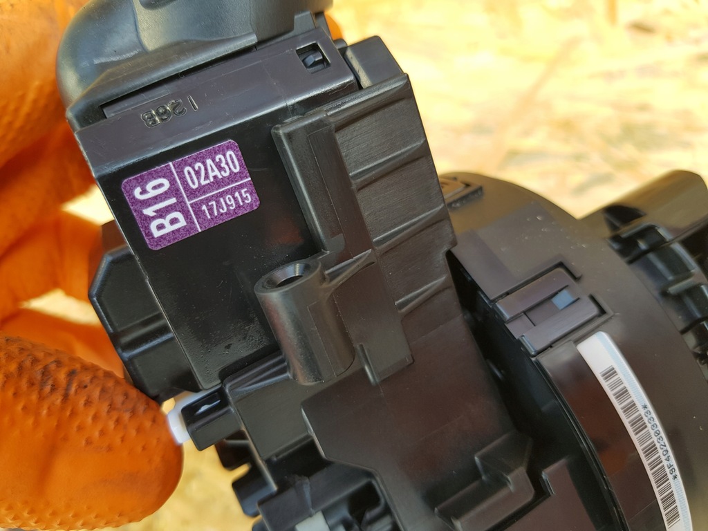 фото №10, Рычаг лента датчик kąta поворота corolla e21