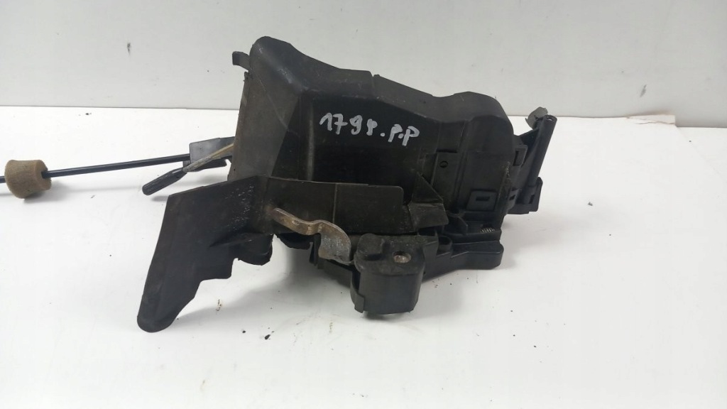 фото №1, Mercedes slk r170 замок двері перед правий