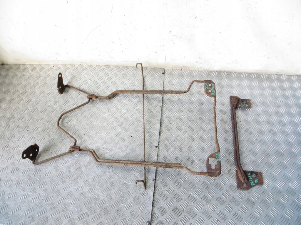 фото №1, Trafic vivaro iii корзина кронштейн колеса запасного 14-