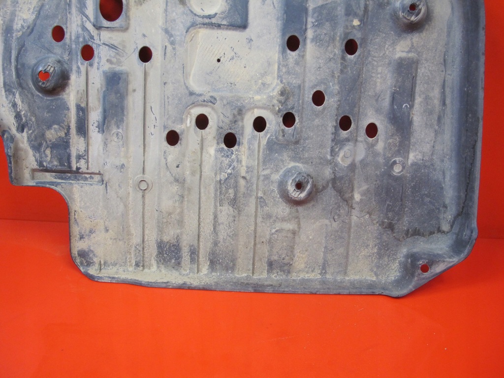 фото №9, Toyota iq 09- плита защита подвеска бака бака