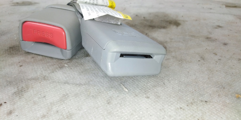 фото №2, Forester iii 08-13 клипса поперечина безопасности задняя