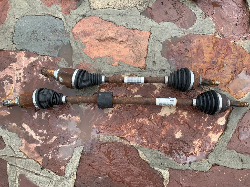 фото №1, Renault captur 0.9 приводной вал левая 391016376r