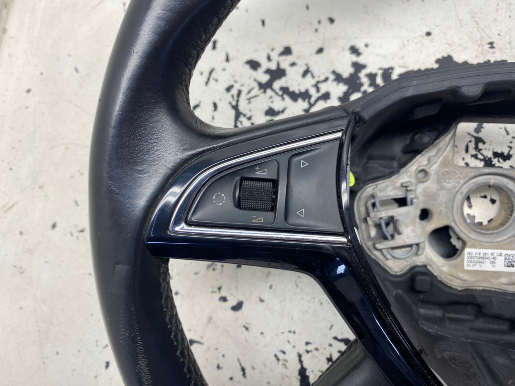 фото №8, Skoda octavia iii повітропровід шкіра мультифункція 5e0419091ac