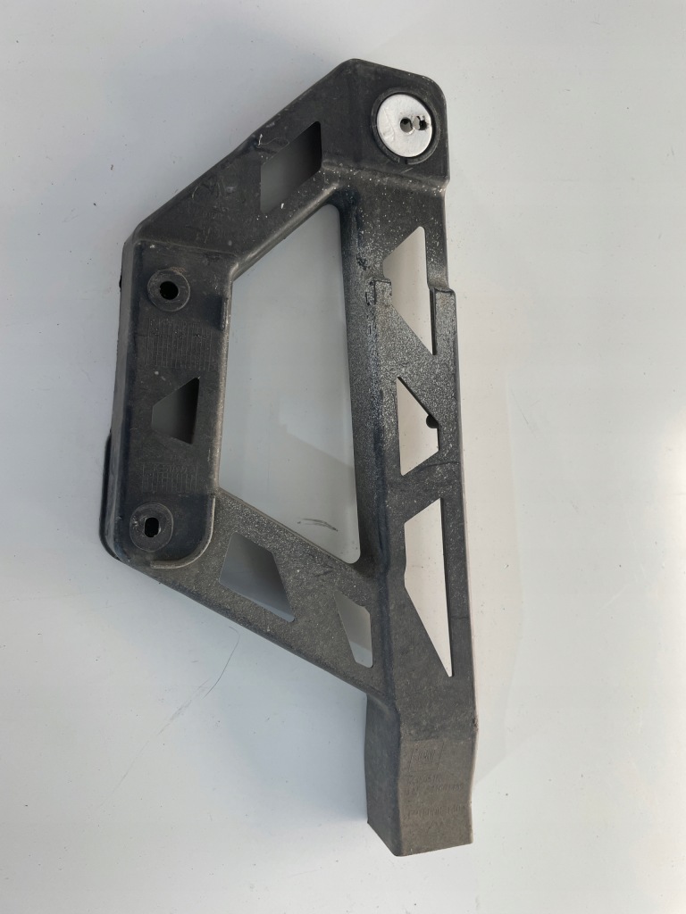 фото №1, Кронштейн кронштейн бампера правий задня opel adam