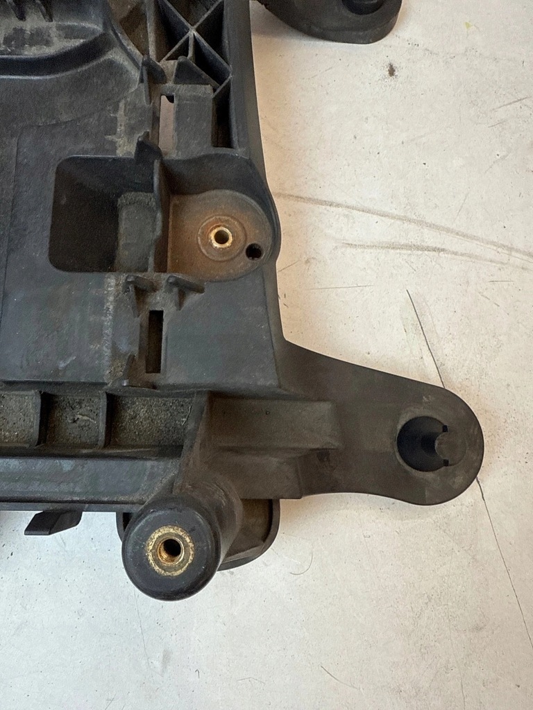 фото №7, Основа акумулятор volkswagen golf passat audi a3 8p