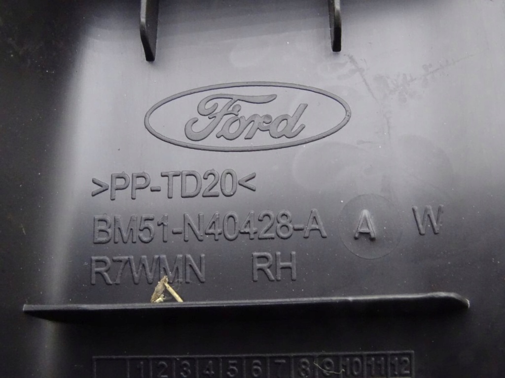 Ford focus mk3 10-18 накладка порог правый  задняя универсал Оригинал