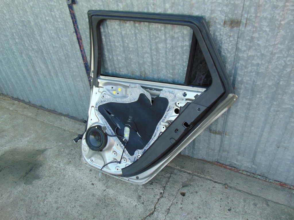 фото №13, Дверь правое задняя honda accord viii kombi nh743m