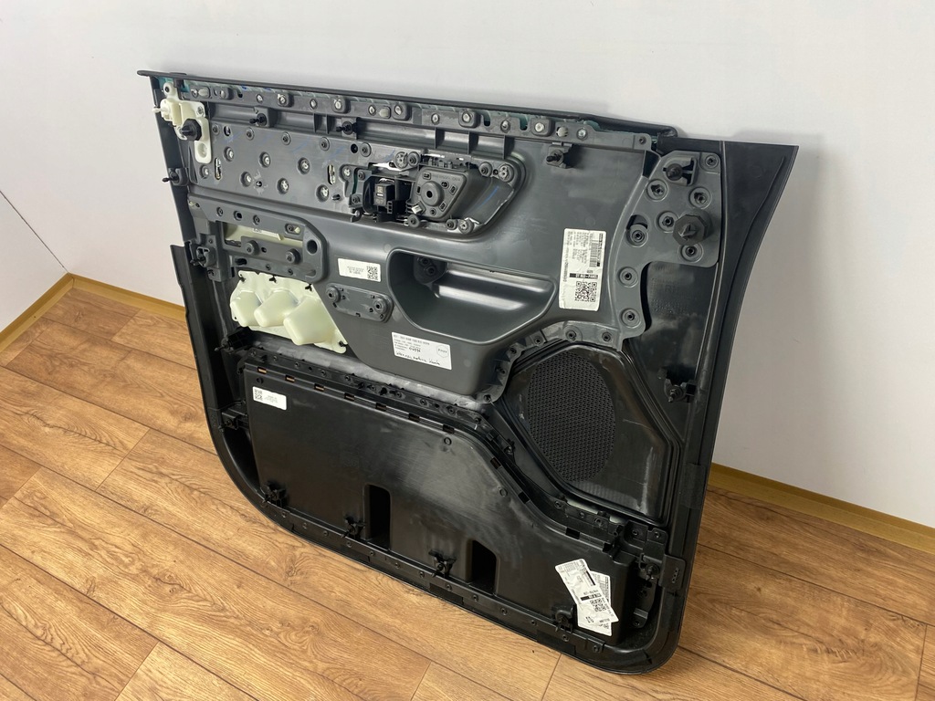 фото №7, Обшивка двері правий перед оббивка dodge ram 1500 2019+