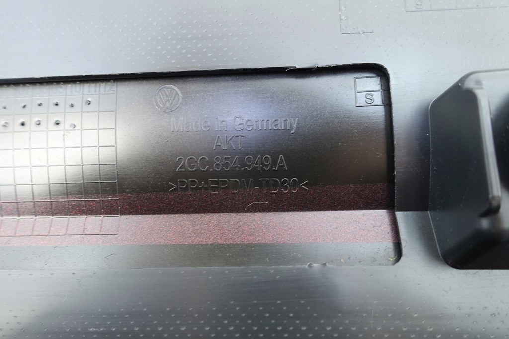 фото №6, Молдинг декоративна ліва лівий задня vw t-roc cabrio