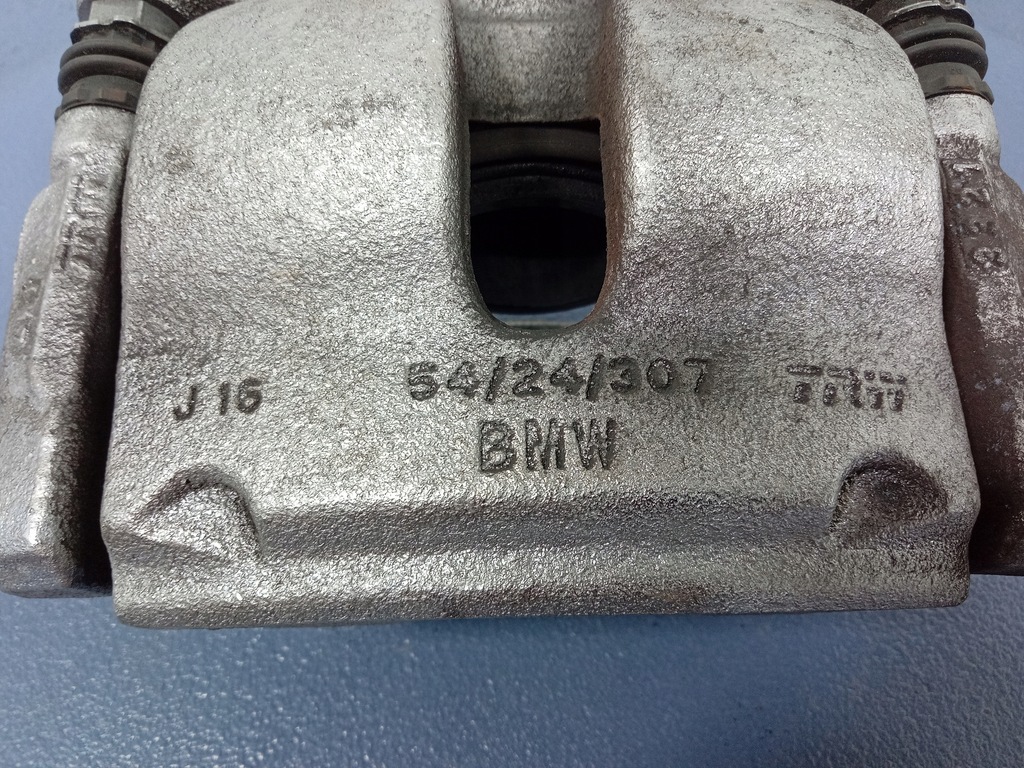 фото №7, Bmw 1 f40 f44 супорт перед правий скоба 54/24/307