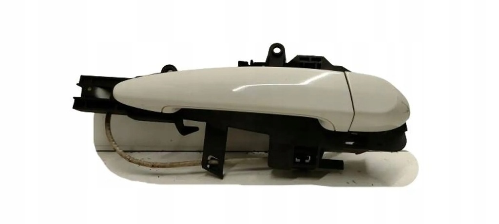 фото №1, Bmw 1 e81 lift ручка дверь правая перед alipinweiss 3 , 300/ europa 10 r