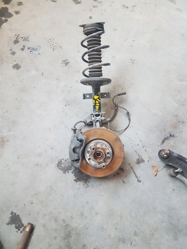 фото №1, Амортизатор поворотный кулак левая clio iv 2017r 1,5dci