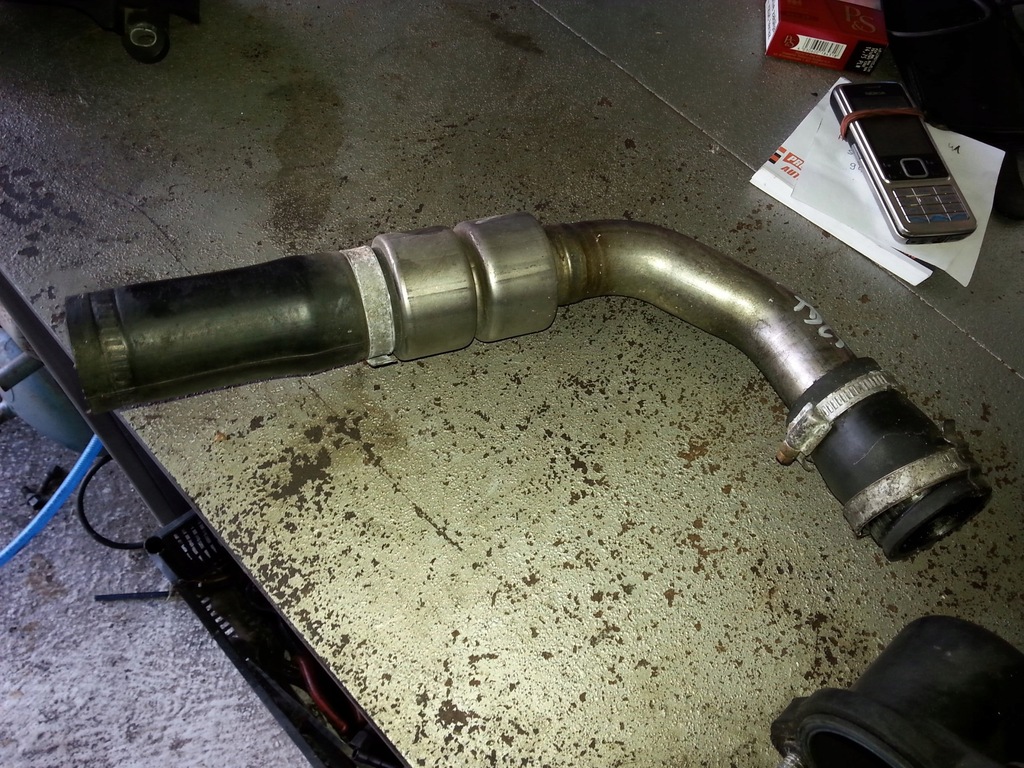 фото №1, Ford mondeo mk3 tdci - труба воздухозаборник