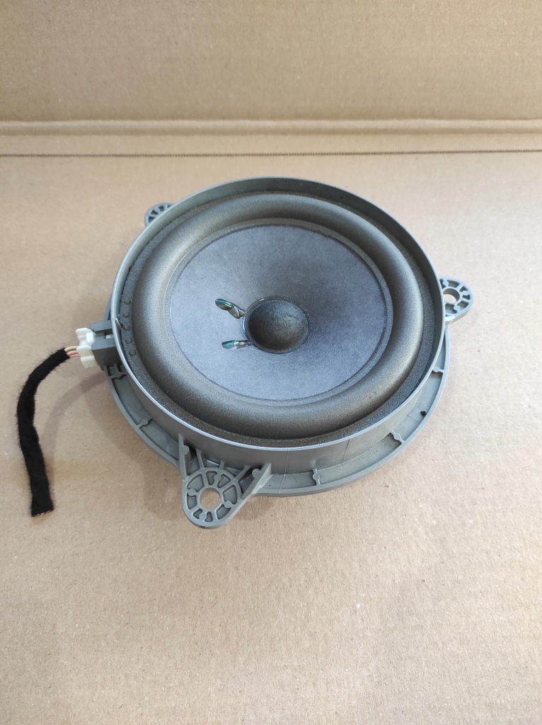 фото №1, Динамик дверь bose renault latitude 281445053r