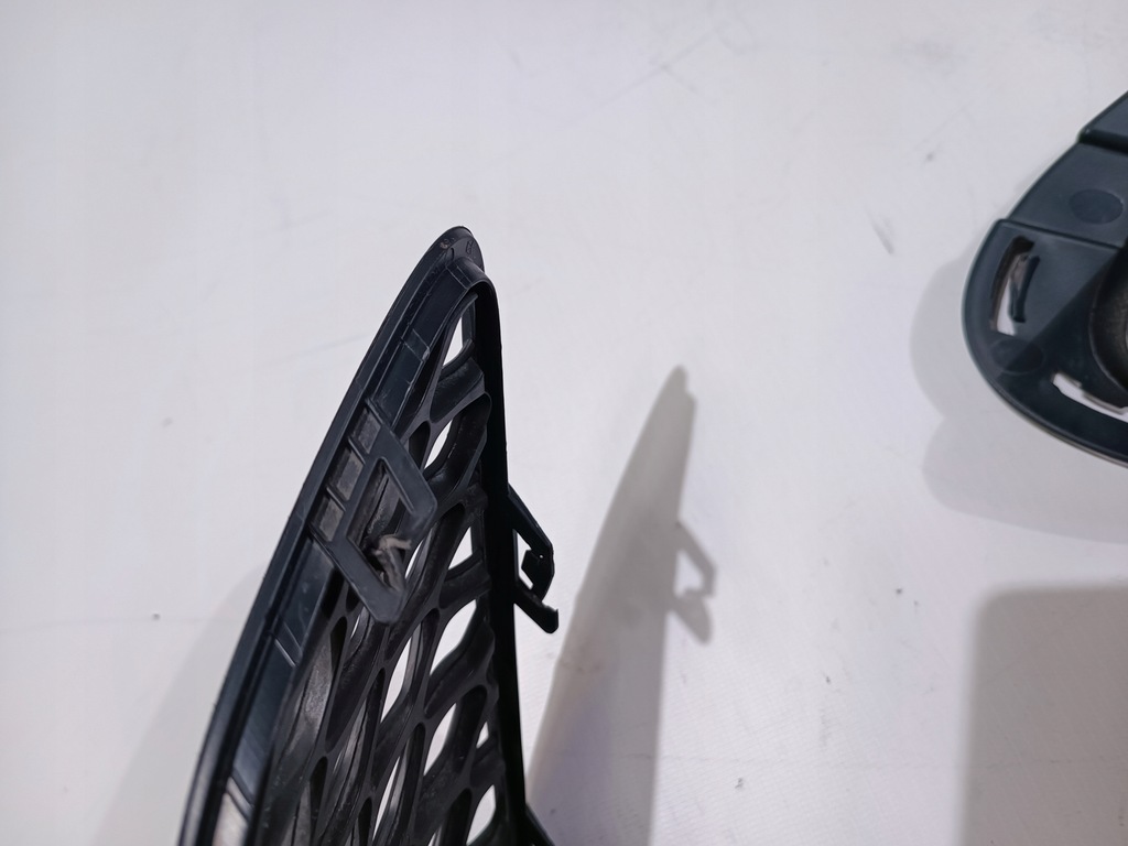 фото №11, Решётка бампера перед левая кронштейн dodge charger srt 2015-