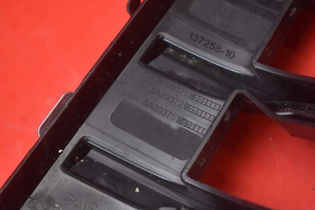 Решётка радиатора решётка радиатора czarna 7077301 bmw f44 gran купе m-pakiet 19-21 с Разборки