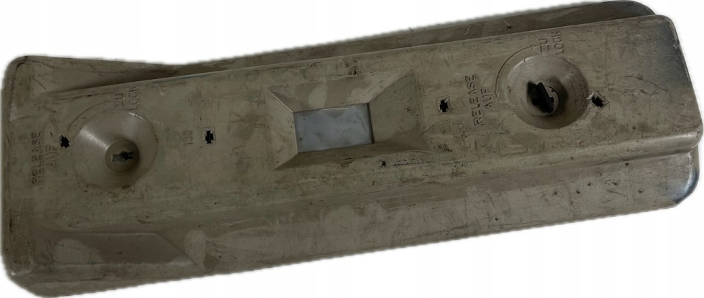 Купити Bmw 3 e30 вкладиш захист лампи задній задній 1368822