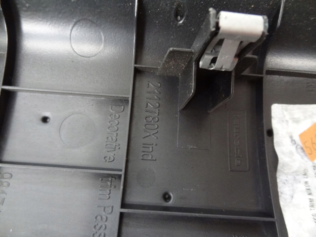 фото №5, Молдинг dekor консоли правая решётка citroen c5 aircross 17- 9817140377