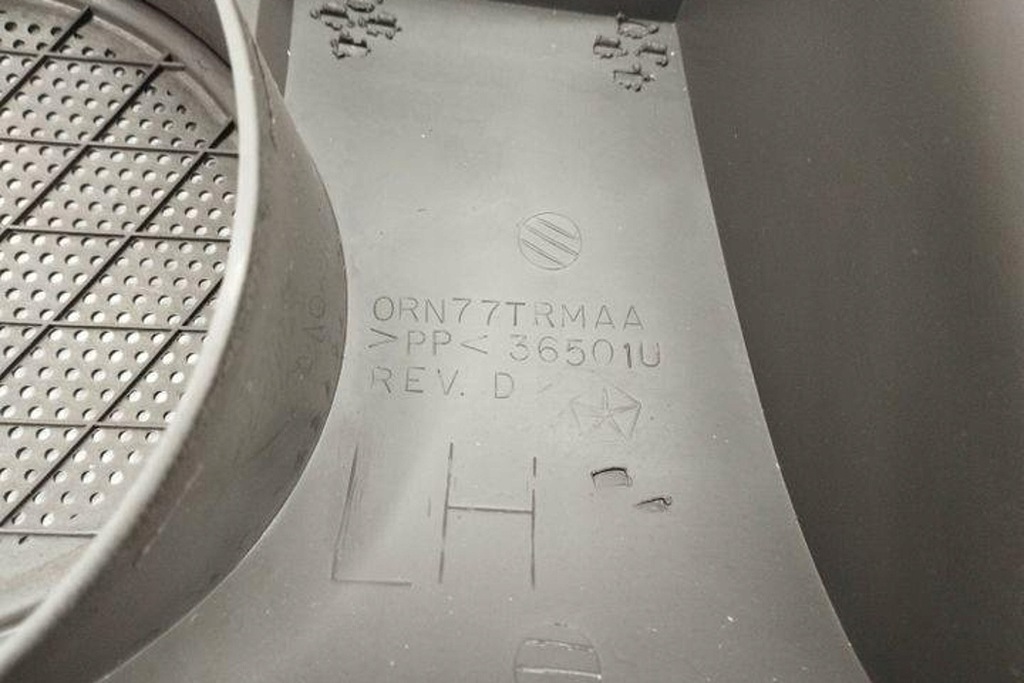 фото №9, Обшивка передних левых дверь chrysler pt cruiser pt_ 0rn77trmaa 2.2l