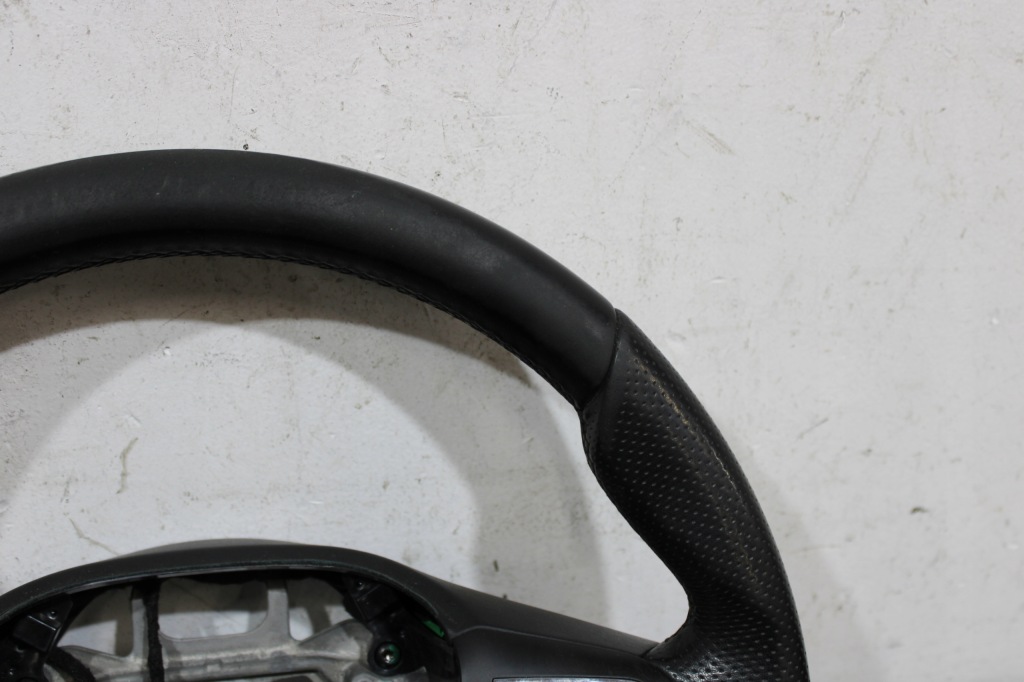 Руль мультифункция maserati levante m161 с Разборки