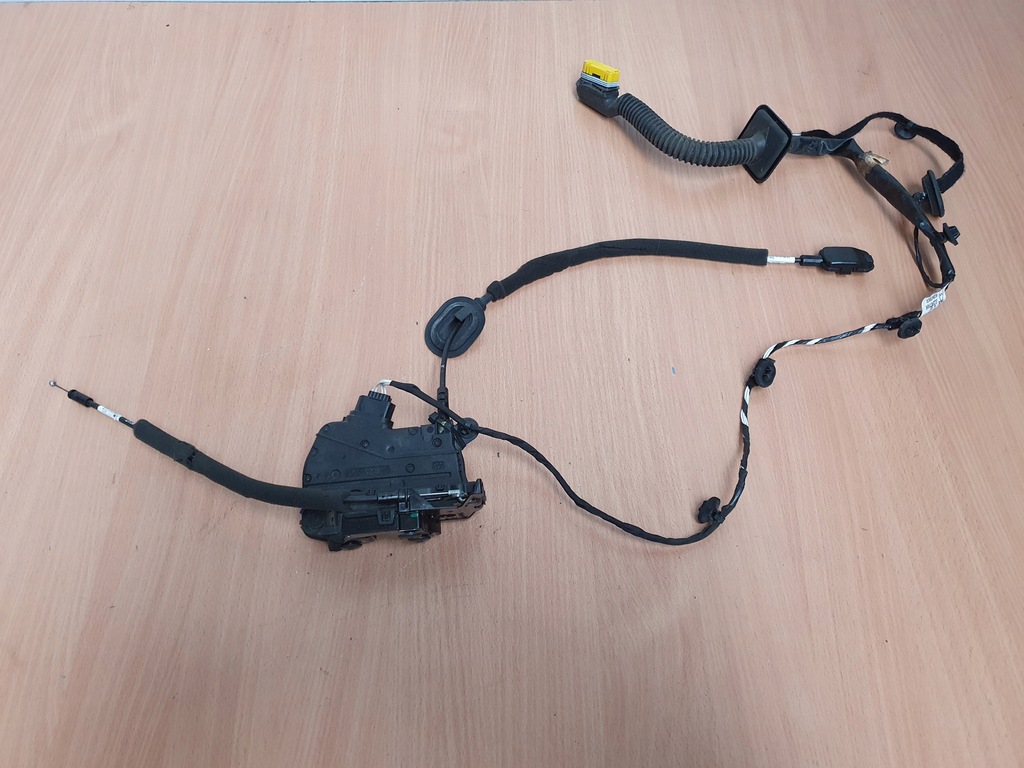 фото №2, Замок дверь правый перед задняя renault clio iv 4