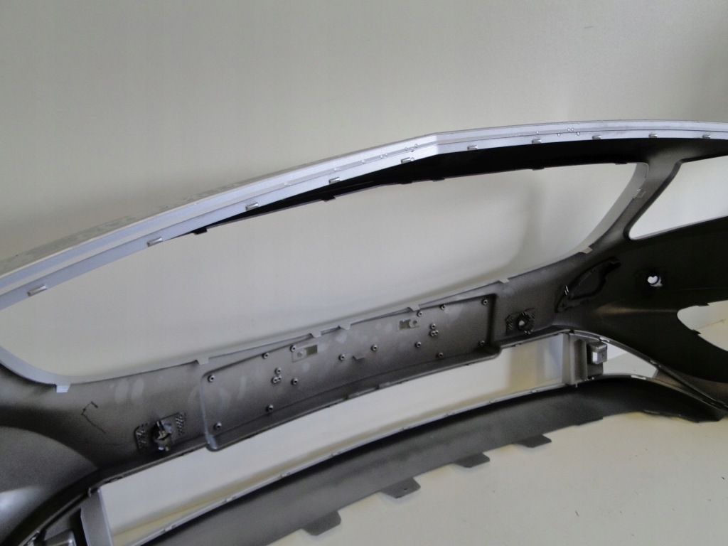 Mercedes a klasa w176 176 дорестайлинг  бампер передний на датчики pts 761 в Украине