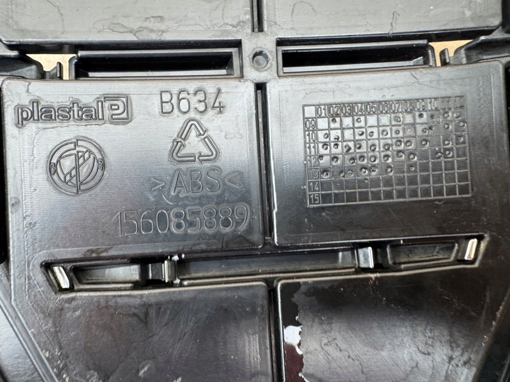 Alfa romeo giulietta 09-12 решётка решётка радиатора радиатора бампера перед 156085889 Доставка