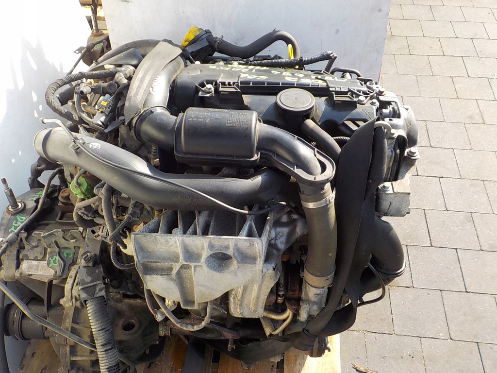 фото №8, Renault trafic ii vivaro 14r 2.0 dci 90km двигатель m9r692 kompletny film