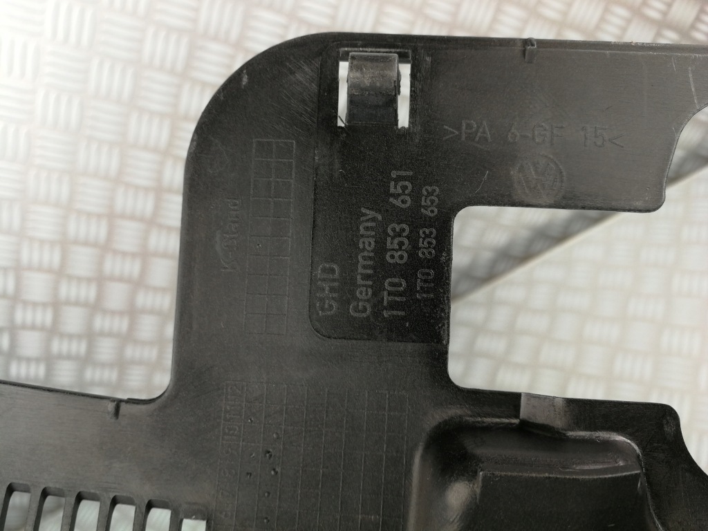 Купити 1t0853651 1t0853601 решітка  бампера радіатора vw touran 1 1 2003-2006