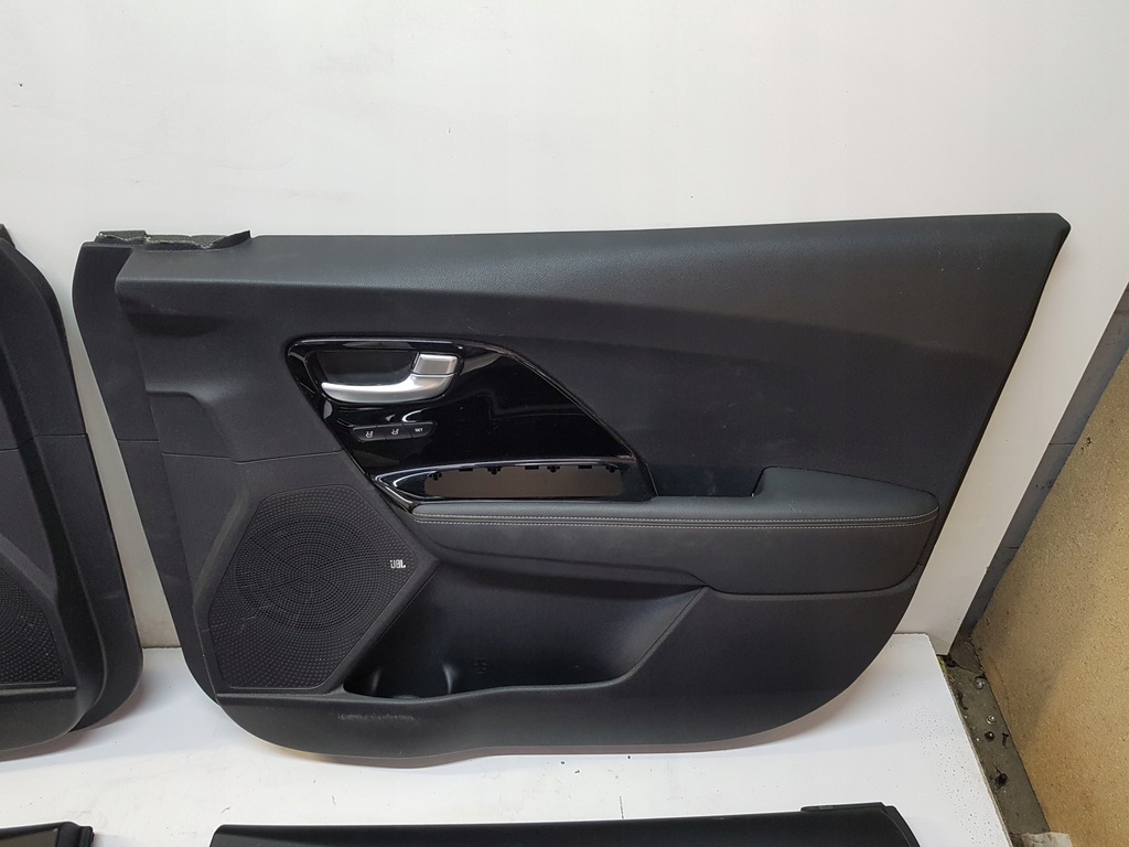 фото №1, Kia niro lift обивка дверь перед правая