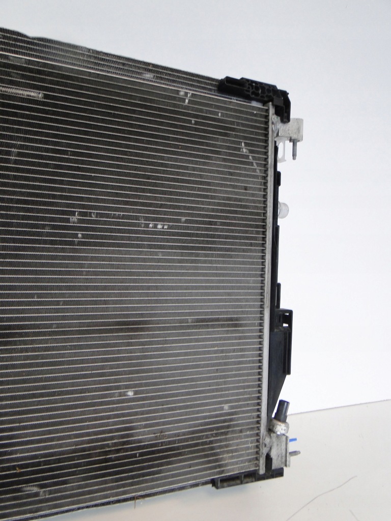 Mercedes e klasa w213 213 рестайлинг  радиатор воды nt Доставка