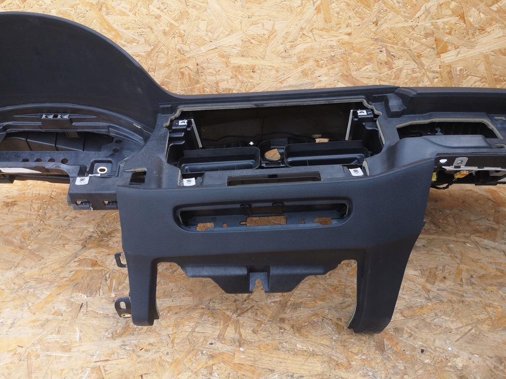 фото №12, Audi a4 b9 приборная панель подушки безопасности ремни оригинал