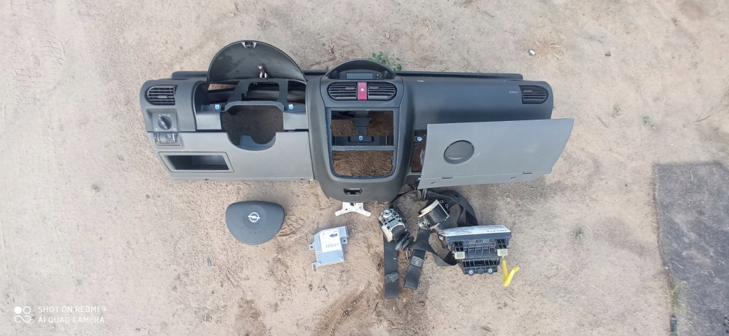 фото №1, Приборная панель приборная подушки безопасности ремни датчик corsa c