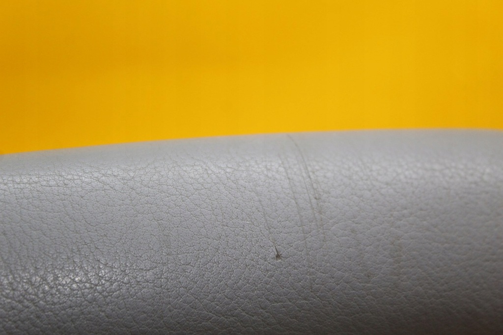 фото №5, Подголовник правый перед vw transporter t5 кожа