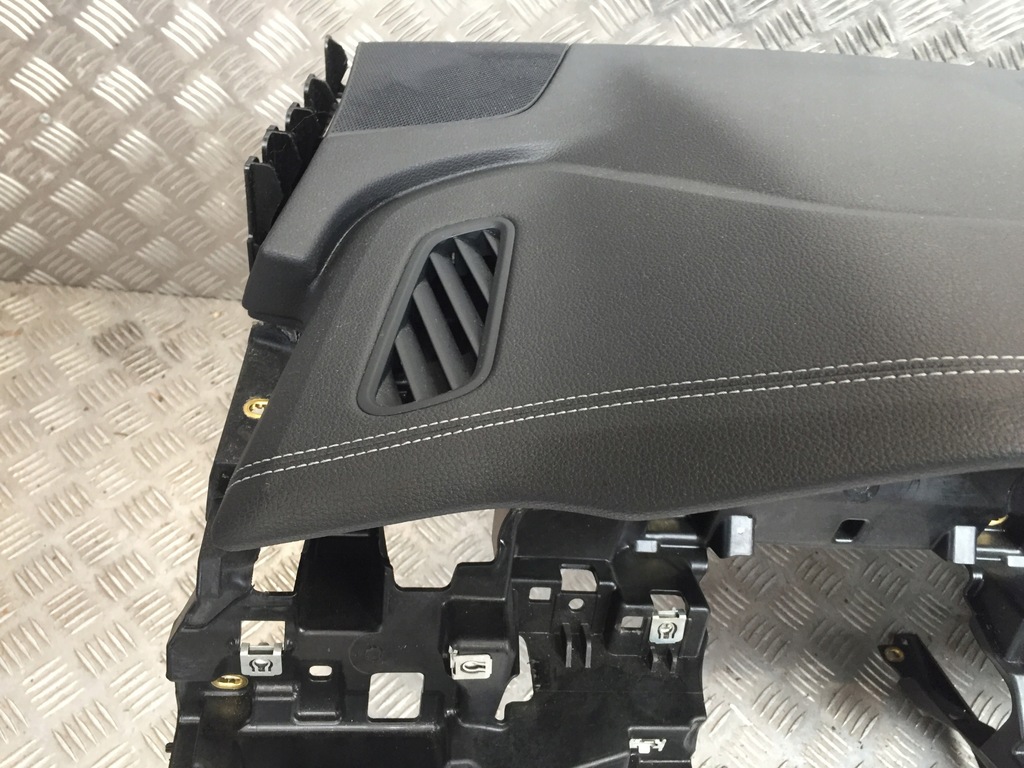 фото №15, Audi q7 4m lift консоль приборная панель приборная панель подушка безопасности ремни кожа orginal