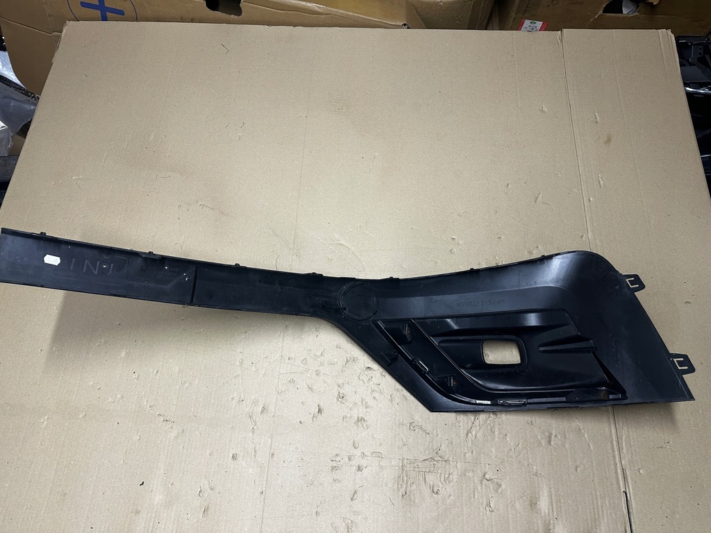 фото №4, Молдинг бампера заглушка хром renault trafic iv 261a23784r