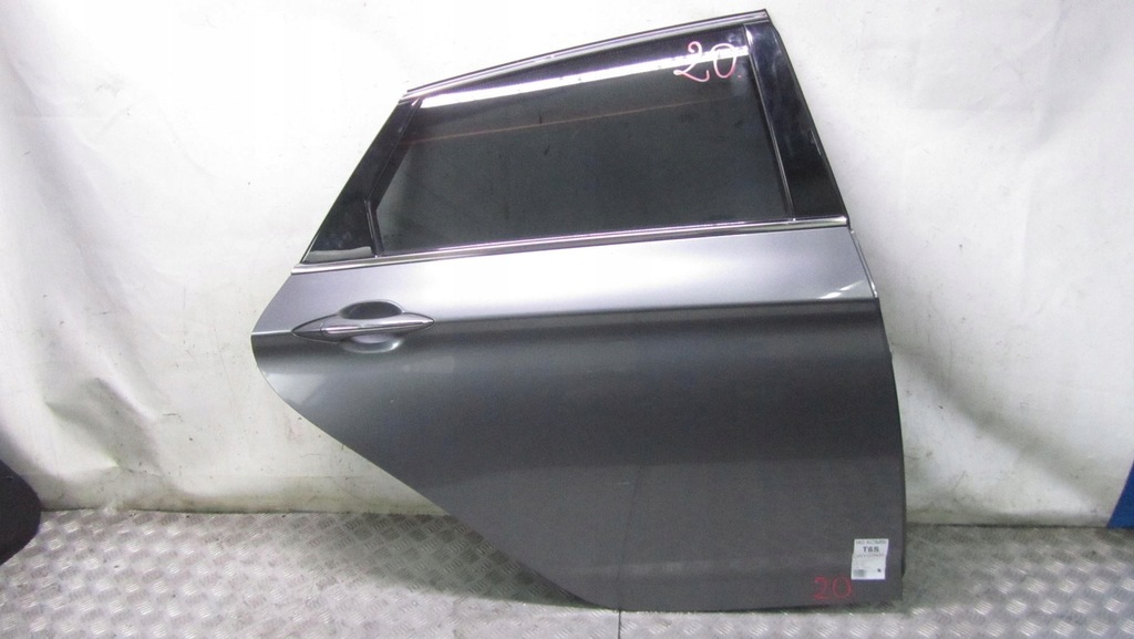 фото №1, Hyundai i40 kombi дверь правое задняя t6s 11-14 20