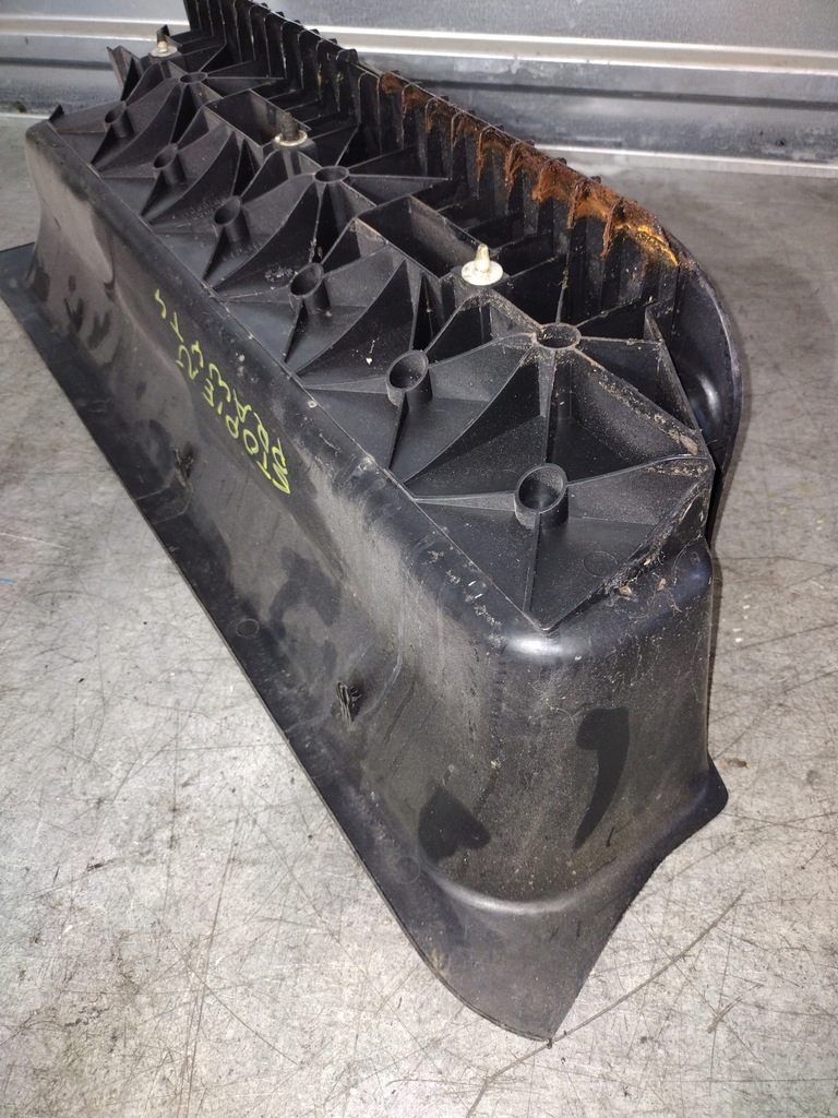 фото №4, Подножка правый пластиковый vw t4