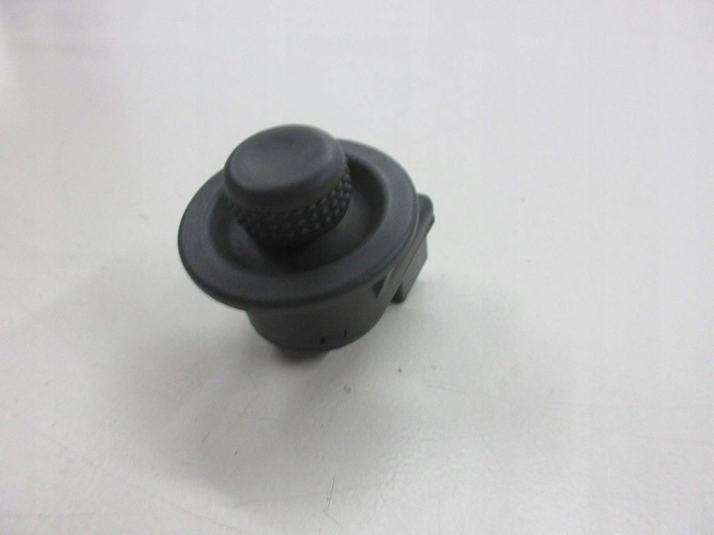 Купить Renault scenic 1 рестайлинг  1.8 16v регулятор зеркал