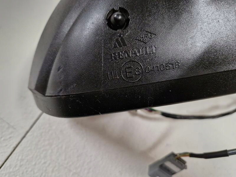 Dacia duster 2 2 дзеркало дверей праве  камера асистент 4+11 15 pin Недорого