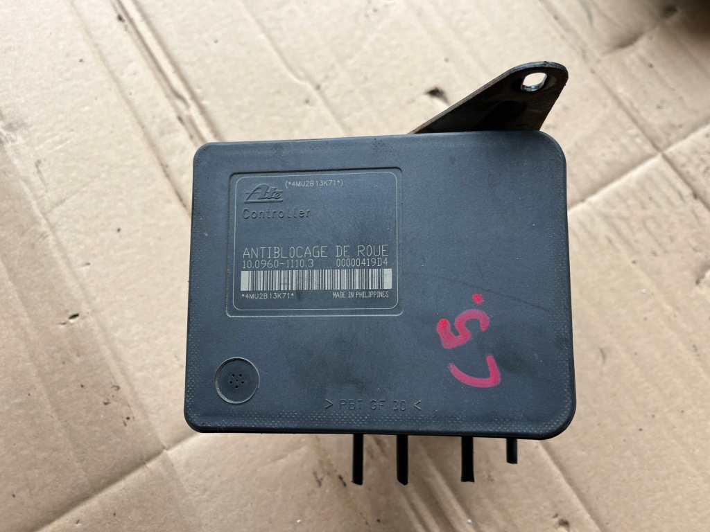Купити Насос модуль abs citroen c5 2001-2005 9641767380