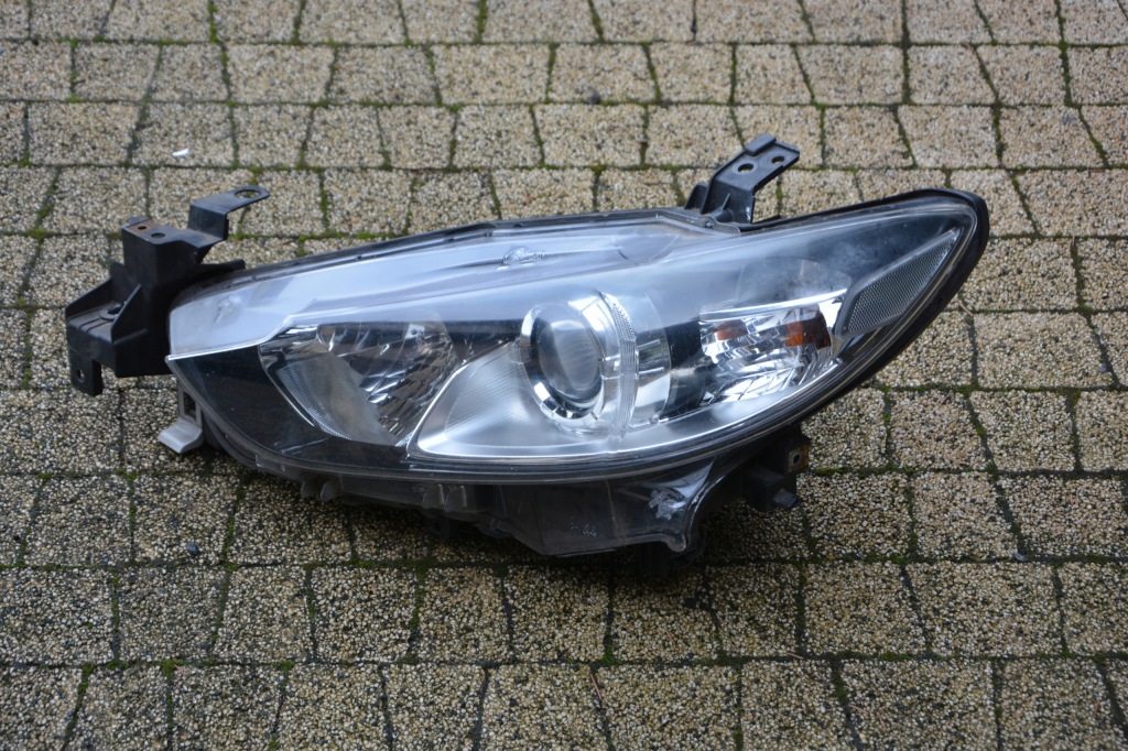 фото №7, Лампа передняя mazda 6 vi gj 2,2d uk