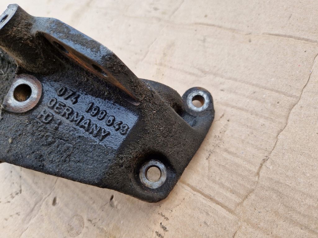 фото №5, Кронштейн опора полуось volvo s80 i 2.5 tdi 074199643