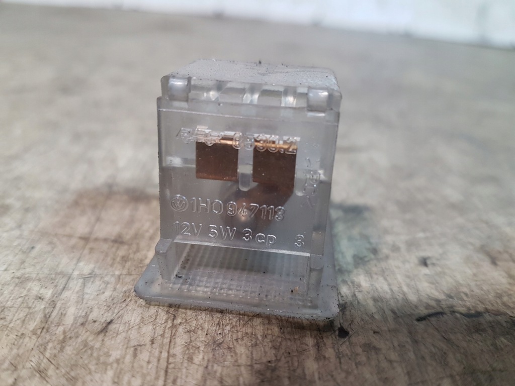 фото №3, Лампа освітлення салону vw passat b4