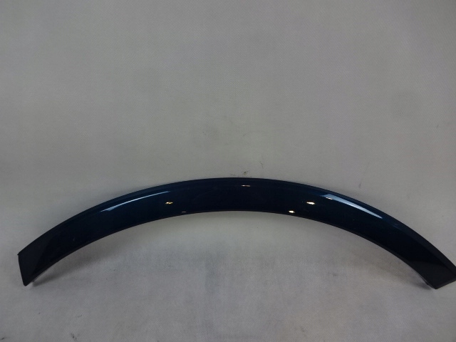 фото №1, Молдинг крыла правый задняя audi q7