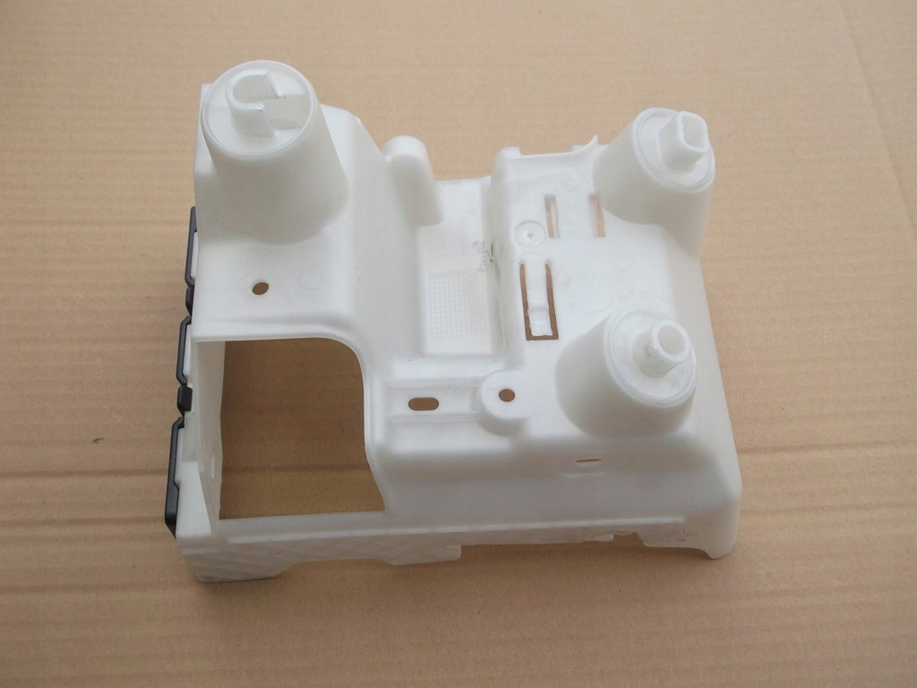 фото №3, Peugeot 2008 кронштейн bsi