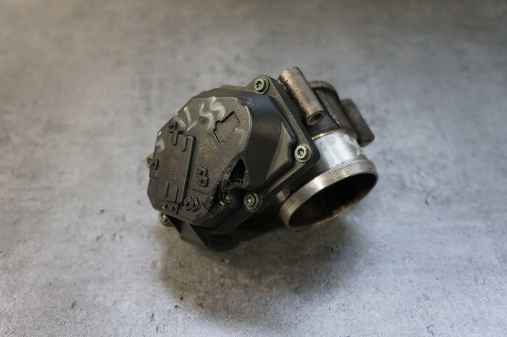 Купити Дросельна заслінка 2.2d a6711410125 ssangyong rodius turismo