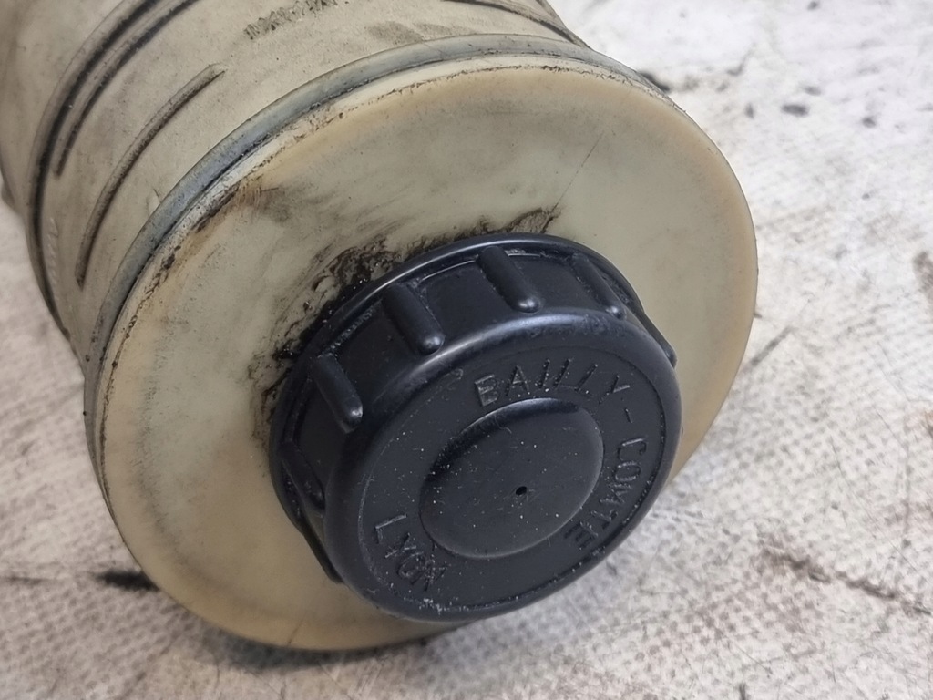 фото №7, Бачок жидкость усилителя оригинальный номер 7700782884 opel movano a 2.8 dti