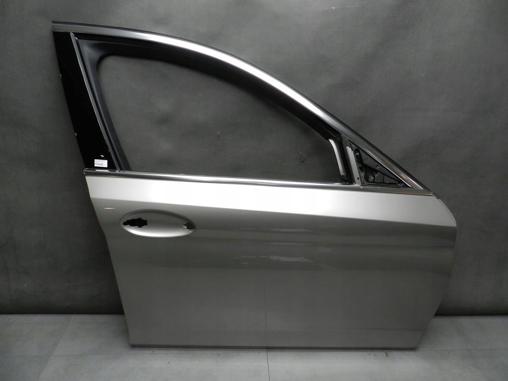 фото №1, Bmw 5 g31 дверь правое перед a72